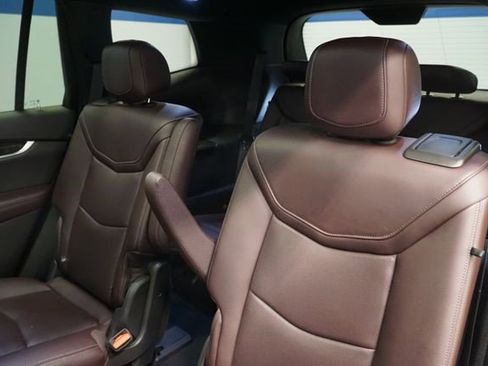 Certified 2022 Cadillac XT6 Premium Luxury w/ Technology Package image 23