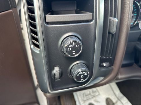 Used 2015 Chevrolet Silverado 1500 LTZ AWD/4WD image 14