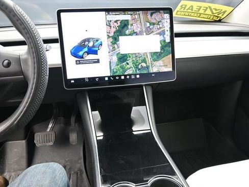Used 2021 Tesla Model Y Long Range AWD/4WD image 20
