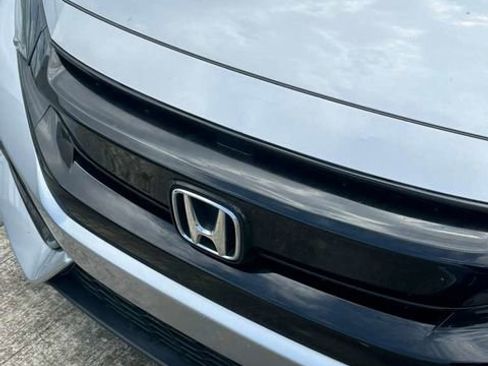 Used 2018 Honda Civic EX image 5