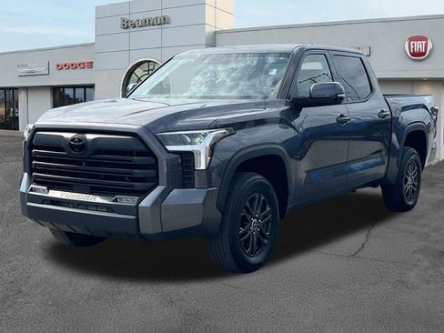 Used 2023 Toyota Tundra SR5 w/ SR5 Convenience Package AWD/4WD image 3