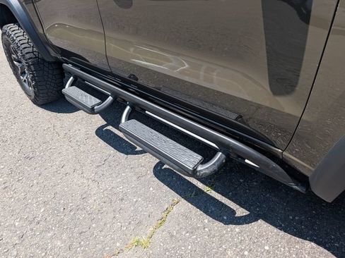 Used 2024 Chevrolet Colorado ZR2 w/ ZR2 Convenience Package III AWD/4WD image 13