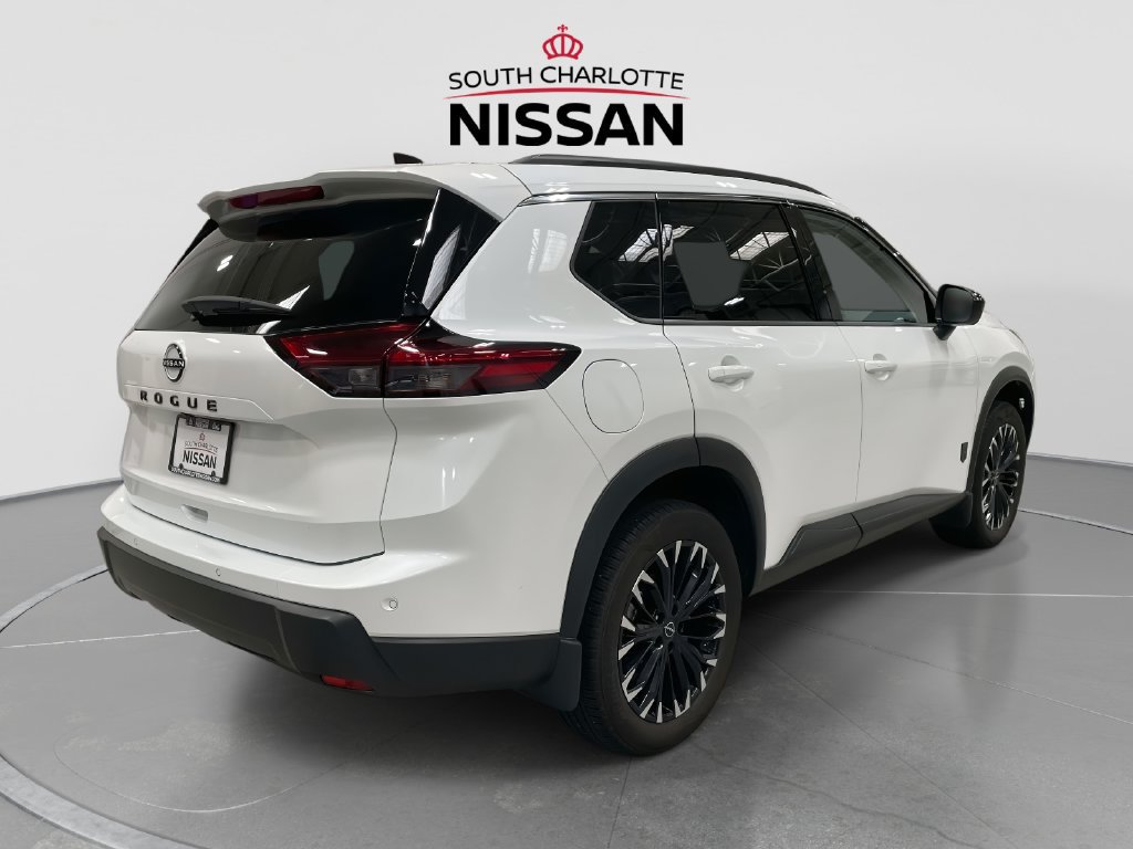 Used 2026 Nissan Rogue Dark Armor FWD image 6