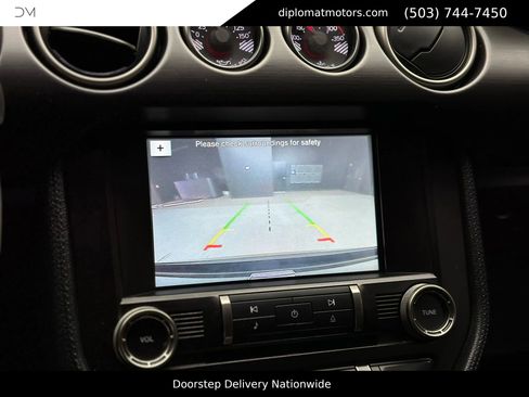 Used 2016 Ford Mustang Shelby GT350 w/ Technology Package image 30