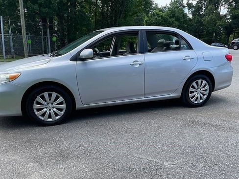 Used 2012 Toyota Corolla L FWD image 9