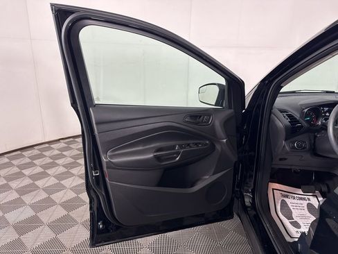 Used 2017 Ford Escape S image 14