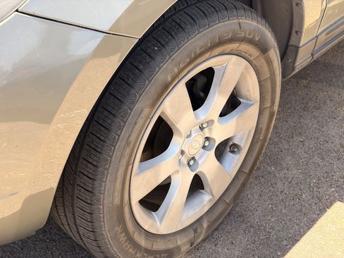 Used 2008 Hyundai Santa Fe SE FWD image 5