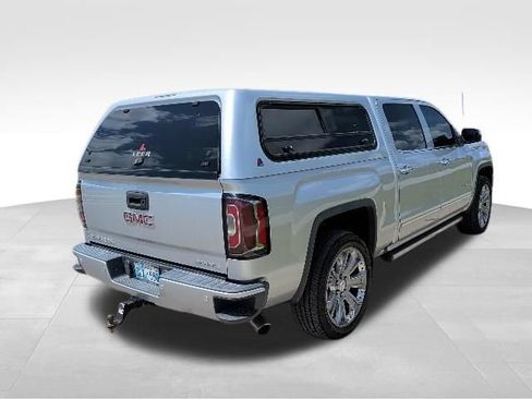 Used 2017 GMC Sierra 1500 Denali w/ Denali Ultimate Package AWD/4WD image 3