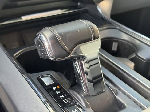 Used 2022 Ford F150 Lariat w/ Equipment Group 501A Mid image 21