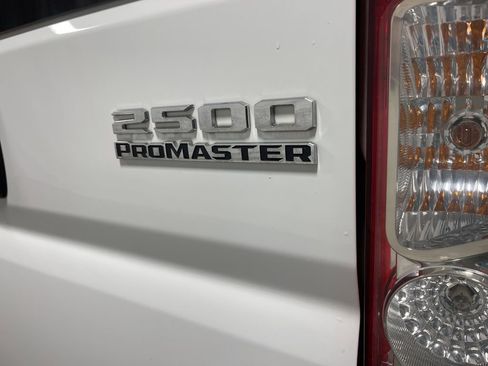 Used 2023 RAM ProMaster 2500 FWD image 28