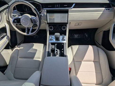 Used 2025 Jaguar F-PACE R-Dynamic S image 13