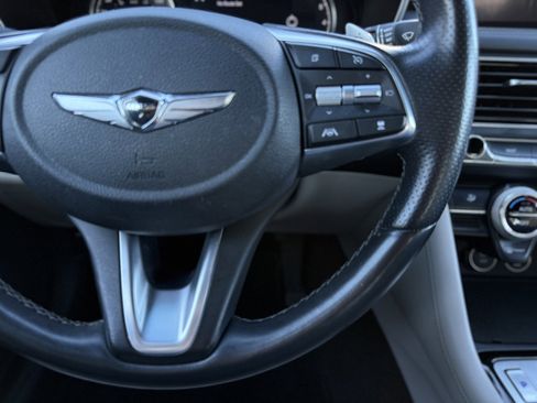 Used 2022 Genesis G70 2.0T image 26
