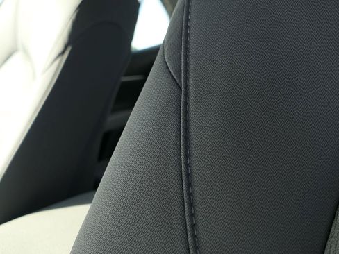 Used 2022 Toyota Camry LE w/ Carpet Mat Package (TMS) FWD image 14