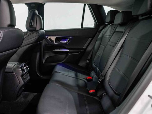 Certified 2024 Mercedes-Benz GLC 300 image 17