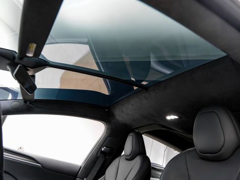 Used 2023 Tesla Model X AWD/4WD image 9