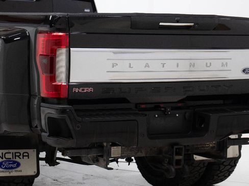 Used 2017 Ford F350 Platinum w/ Platinum Ultimate Package AWD/4WD image 14