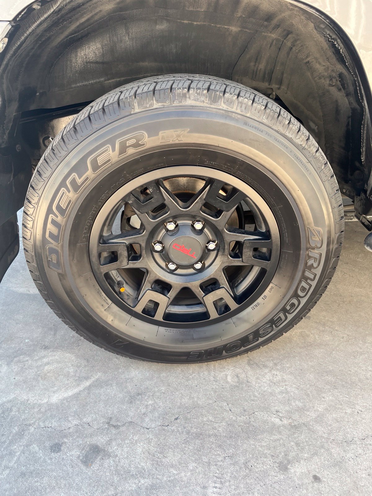 Used 2022 Toyota 4Runner SR5 Premium w/ Moonroof Package RWD image 25