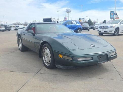 Used 1994 Chevrolet Corvette Coupe image 3