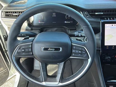 Used 2023 Jeep Grand Cherokee L Limited w/ Luxury Tech Group II image 25