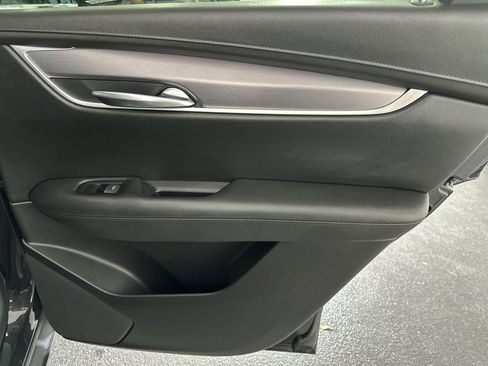 Used 2018 Cadillac XT5 Luxury w/ Driver Awareness Package FWD image 31
