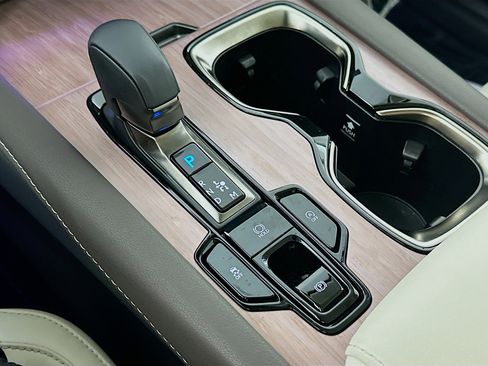 Used 2025 Lexus RX 350 Premium Plus w/ Accessory Package (Z1) image 17