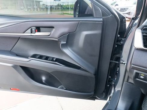 Used 2025 Toyota Camry LE FWD image 28
