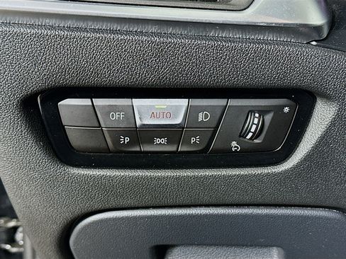 Used 2019 BMW 330i Sedan RWD image 17