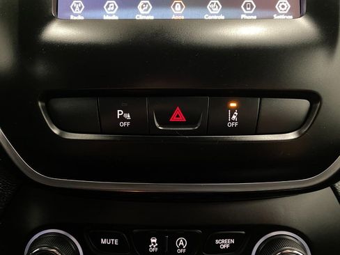 Used 2021 Jeep Cherokee Latitude Plus image 23