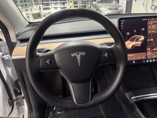 Used 2022 Tesla Model Y Long Range AWD/4WD image 17