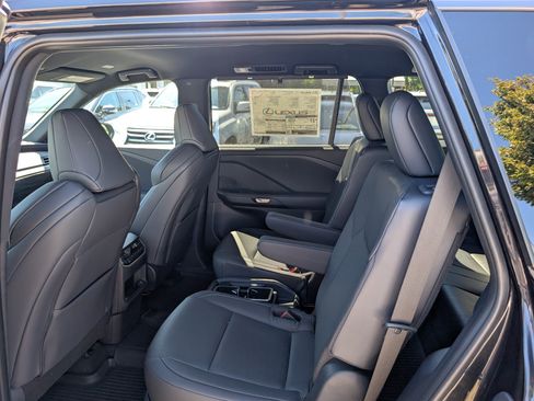 New 2026 Lexus TX 500h AWD w/ Technology Package image 13