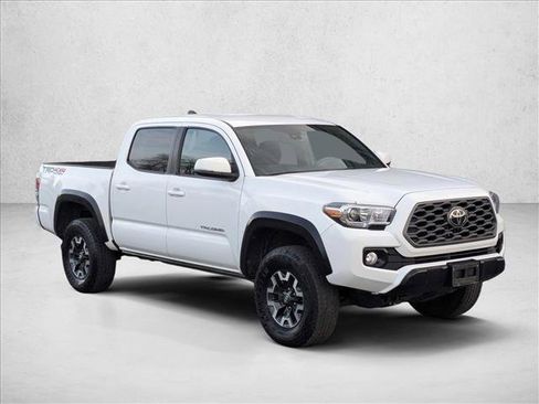 Certified 2022 Toyota Tacoma TRD Off-Road image 3