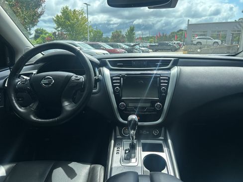 Used 2021 Nissan Murano SL w/ SL Moonroof Package FWD image 15
