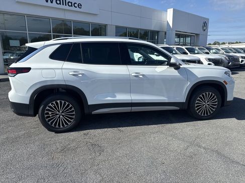 New 2025 Volkswagen Tiguan S image 4