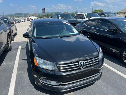 Used 2015 Volkswagen Passat 3.6 SEL Premium FWD image 1