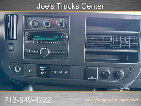Used 2018 Chevrolet Express 3500 w/ Power Convenience Package image 23