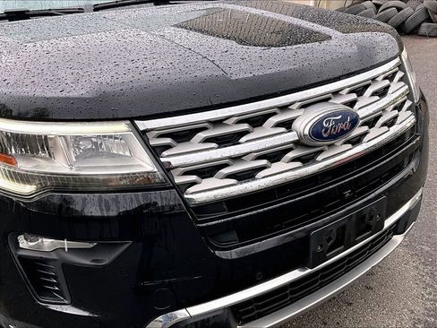 Used 2018 Ford Explorer Limited AWD/4WD image 26
