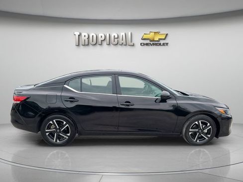 Used 2024 Nissan Sentra SV FWD image 6