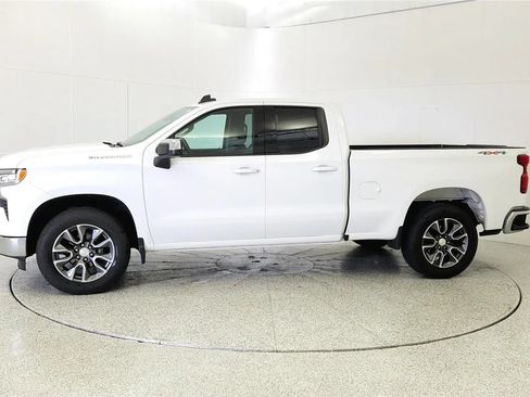 Used 2023 Chevrolet Silverado 1500 LT AWD/4WD image 4
