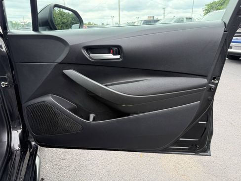 Used 2021 Toyota Corolla LE FWD image 21