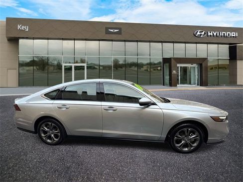 Used 2024 Honda Accord EX image 5