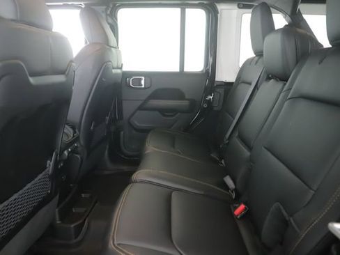 Used 2026 Jeep Wrangler Sahara image 28