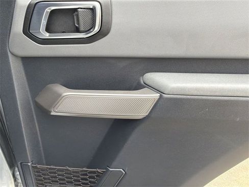 Used 2023 Ford Bronco Black Diamond image 37