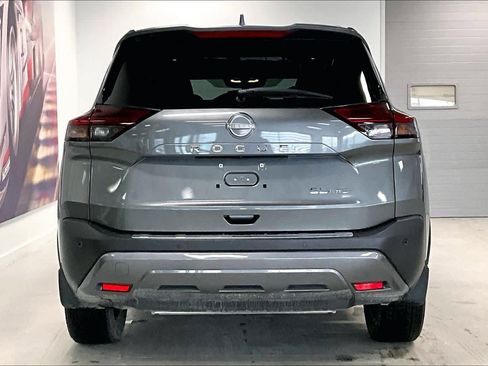 Used 2023 Nissan Rogue SL image 5