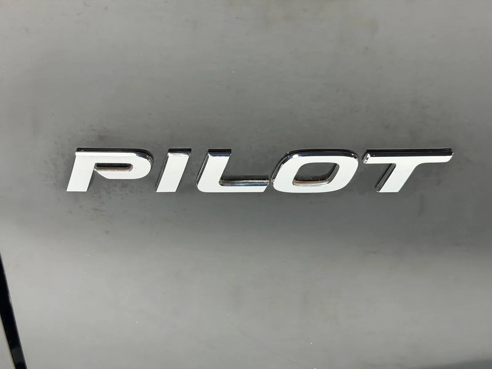 Used 2016 Honda Pilot Touring image 9