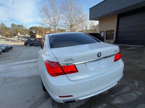 Used 2009 BMW 750Li image 4