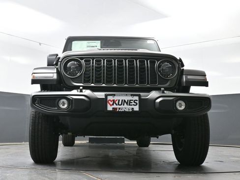New 2026 Jeep Gladiator Sport AWD/4WD image 39