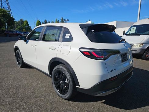 New 2027 Honda HR-V Sport image 6