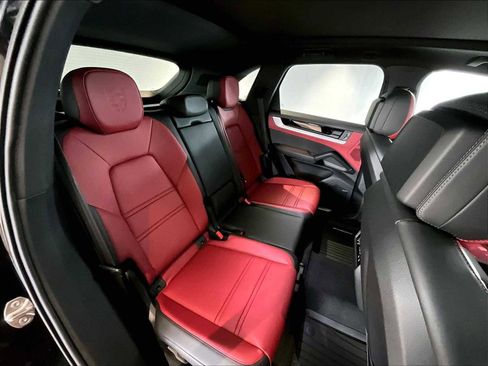 New 2026 Porsche Cayenne AWD/4WD image 29
