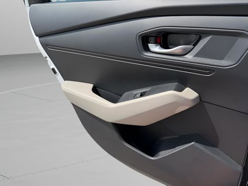 Certified 2023 Honda Accord EX image 25