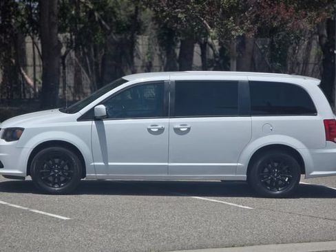 Used 2019 Dodge Grand Caravan GT FWD image 15